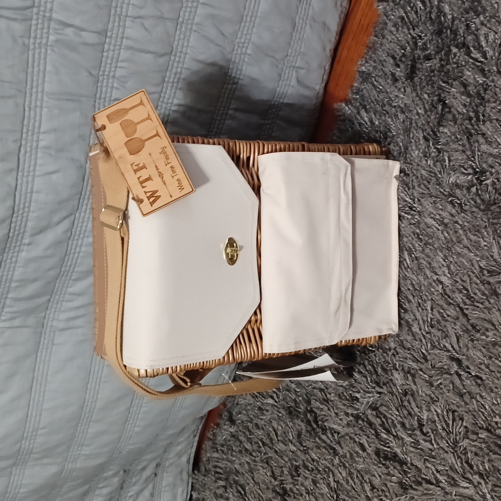 Corsica 2 Bottle Wine Basket NWT